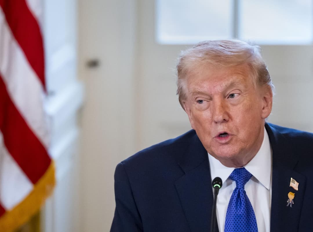 Trump Llama a un Cambio de Liderazgo en Irán: Implicaciones Globales