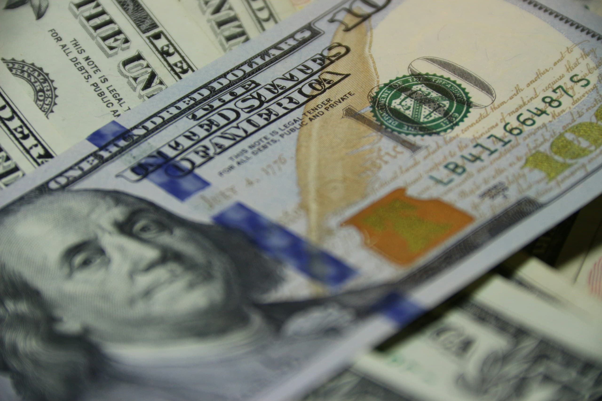 ¿Puede sostenerse la baja del dólar en Venezuela? Análisis del mercado cambiario