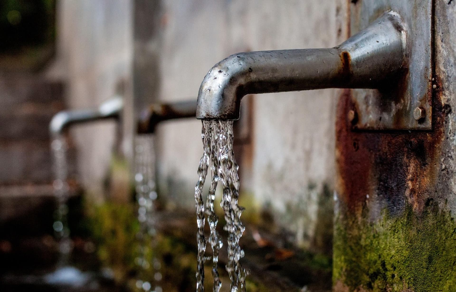 Crisis del Agua en Caracas: Rotura de Tubo Matriz Afecta a Antímano