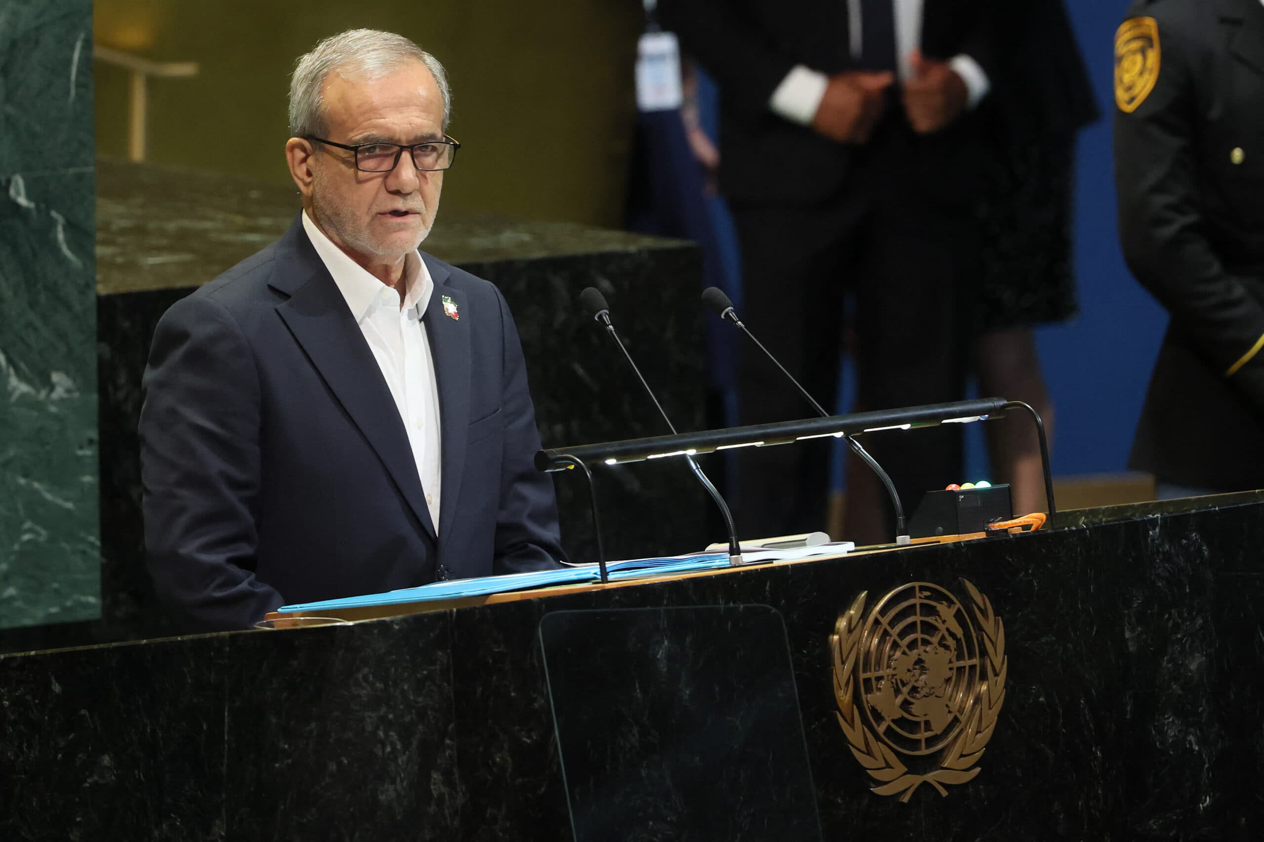 Irán permitirá inspecciones nucleares mientras dialoga con Washington