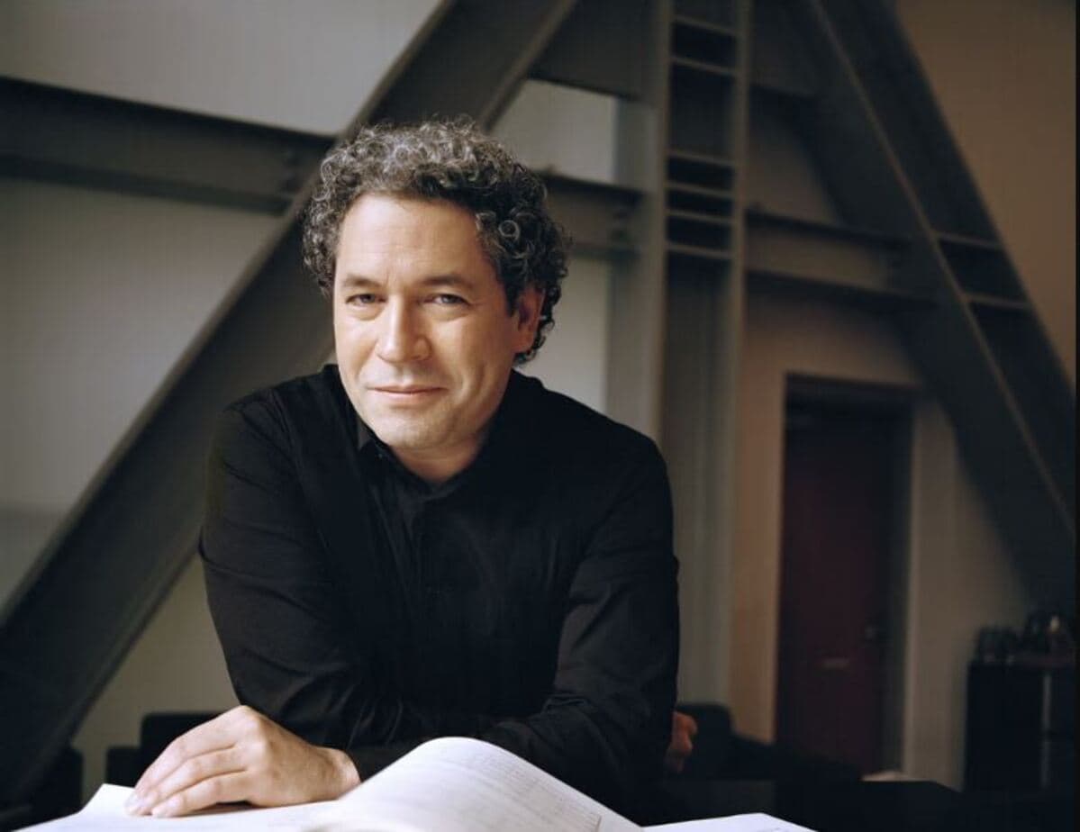 Gustavo Dudamel: Galardonado por su Impacto Social en la Música