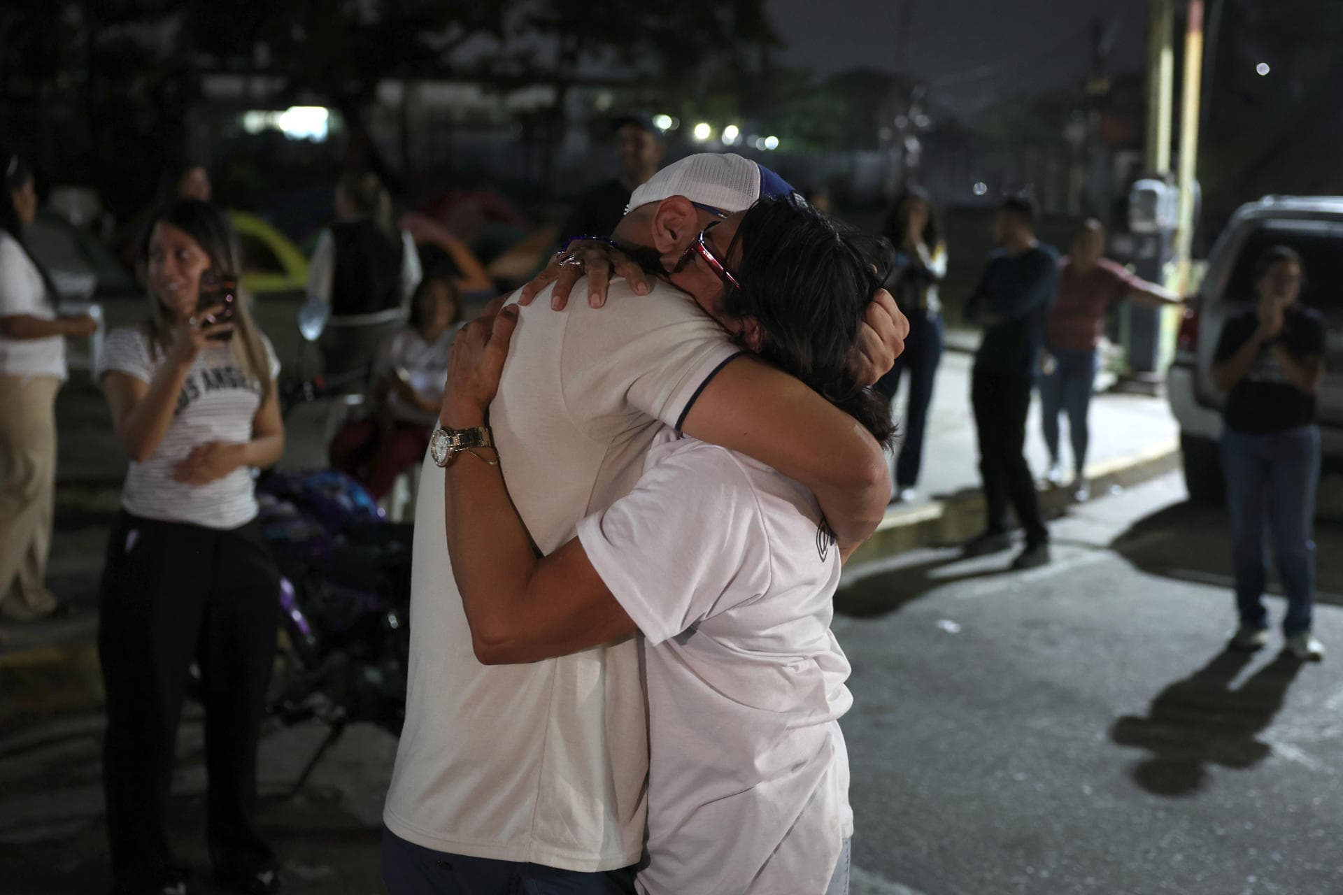 Detenido por WhatsApp: Liberan a comerciante tras captura de Maduro