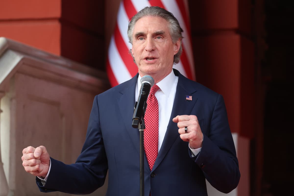 Doug Burgum: Venezuela y EE.UU. unidos por la paz y la estabilidad