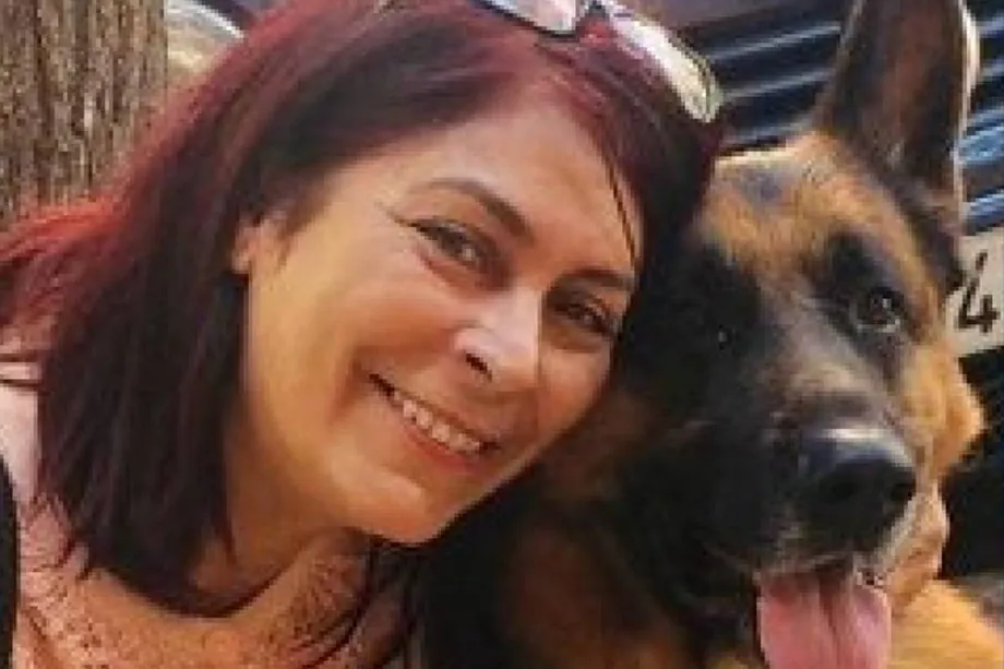 Ángela Expósito, liberan a cuidadora del perro de Óscar Pérez tras siete años