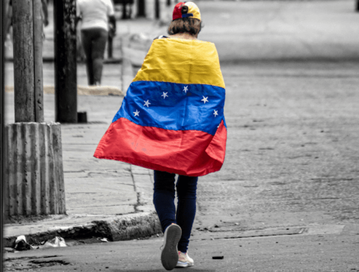 Doble Nacionalidad: Un Derecho Político Vital para los Venezolanos