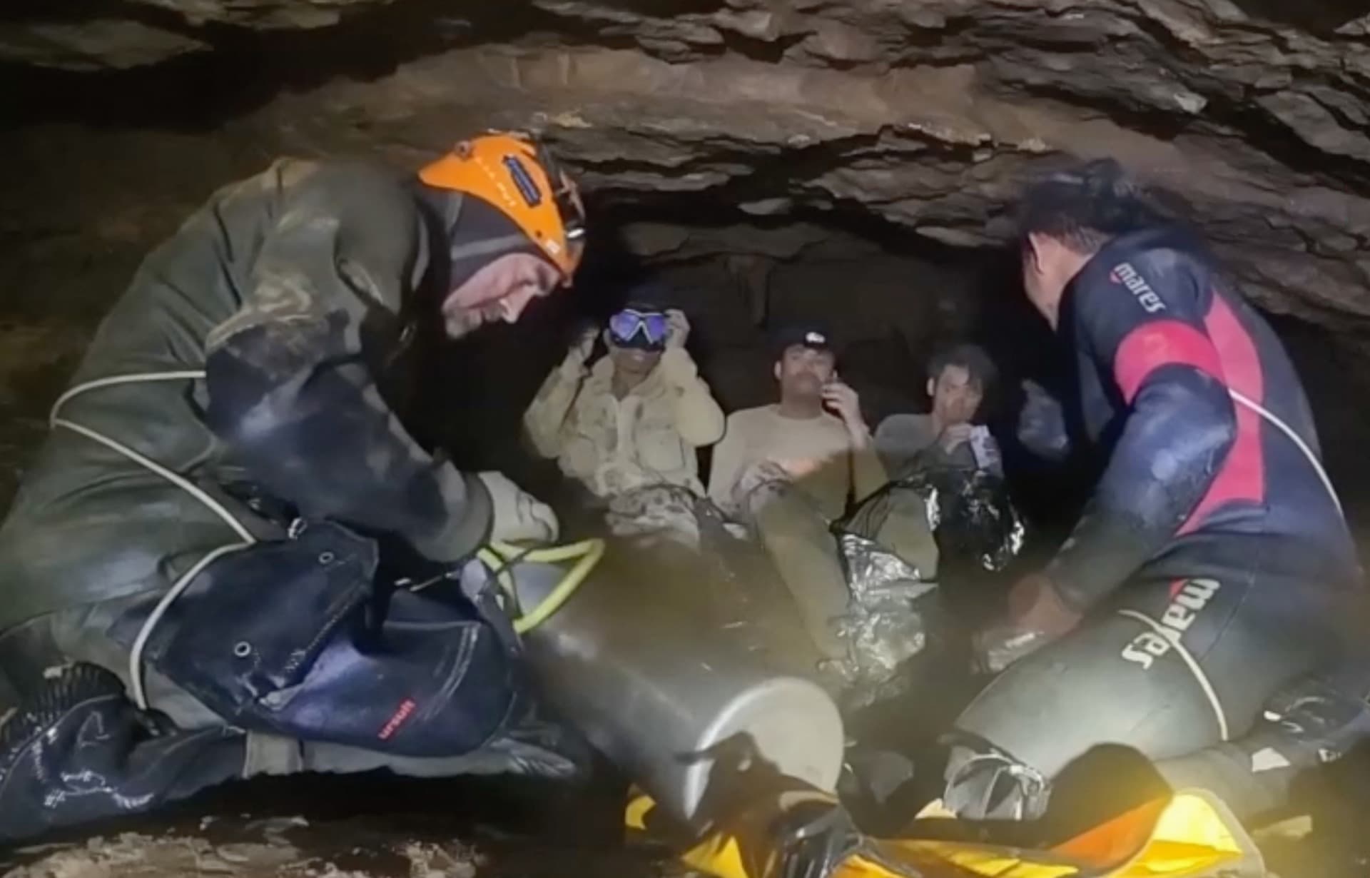 Rescate en Laos: Se Intensifica la Búsqueda de los Últimos Atrapados en la Cueva