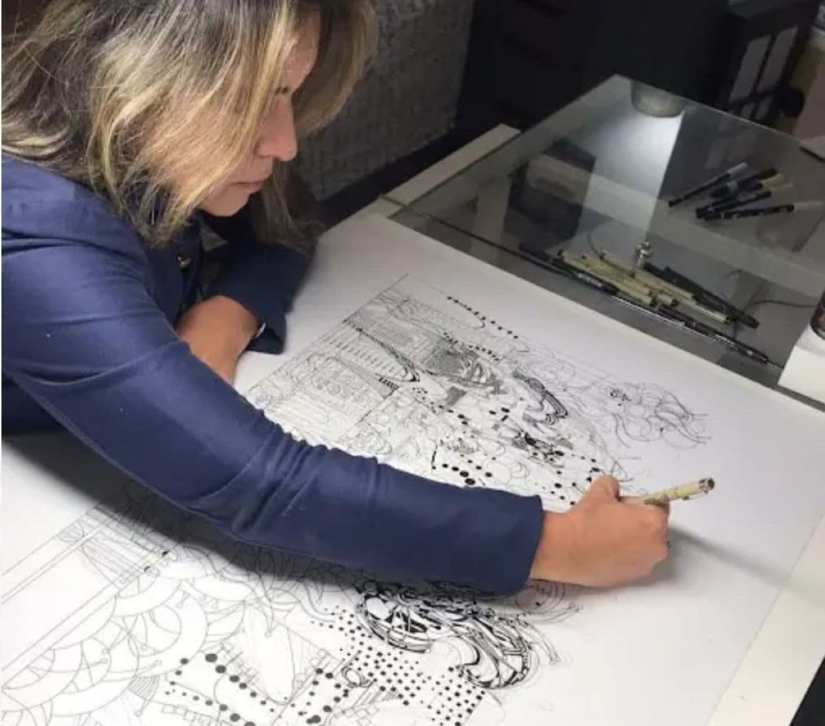 Nana Hernández: La Artista Venezolana que Revoluciona el Arte en España
