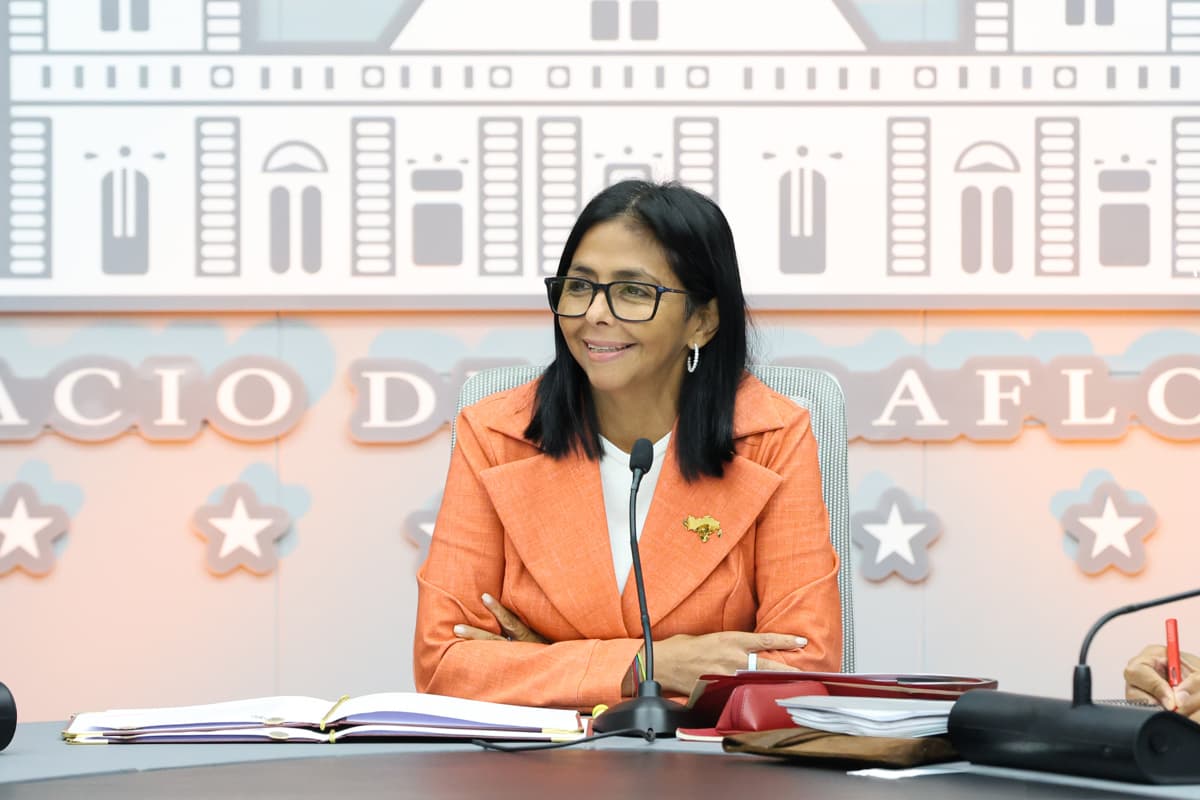 Delcy Rodríguez Busca Aliados Petroleros en India: Reunión con Modi