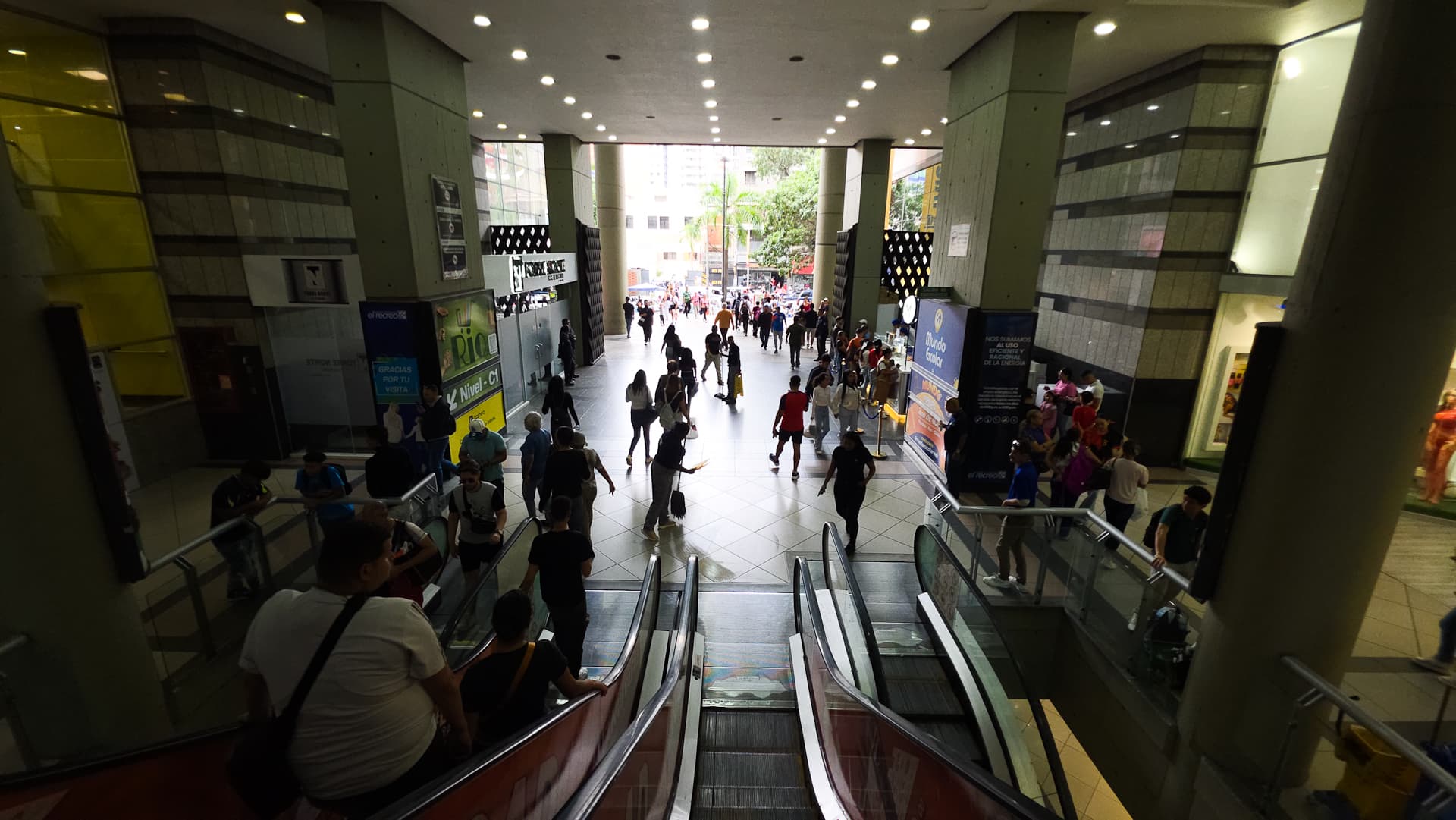 Centros Comerciales en Venezuela: Evaluaciones Estructurales Superadas