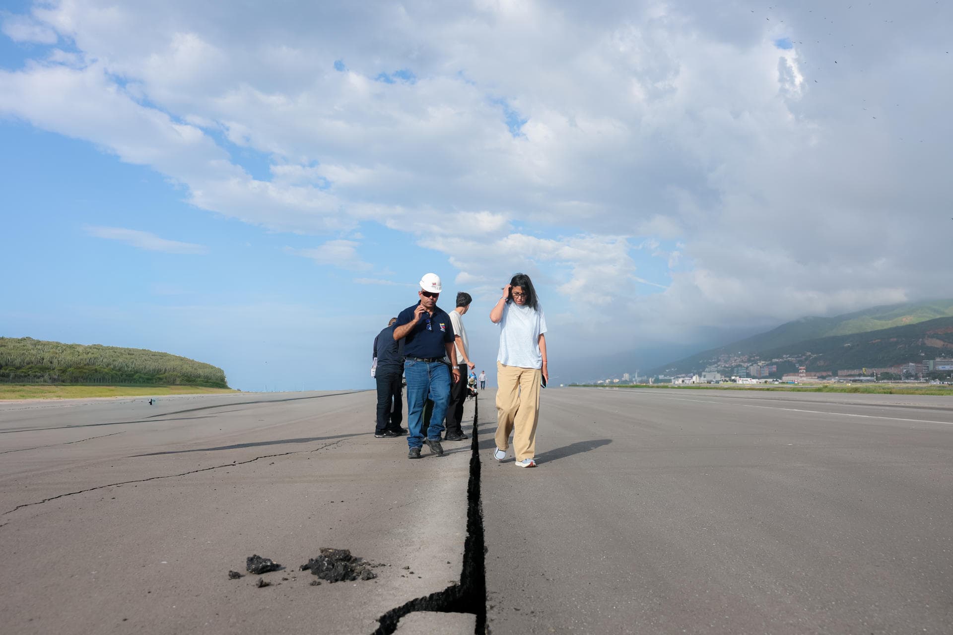 Gobierno venezolano planea reactivar vuelos internacionales desde Maiquetía