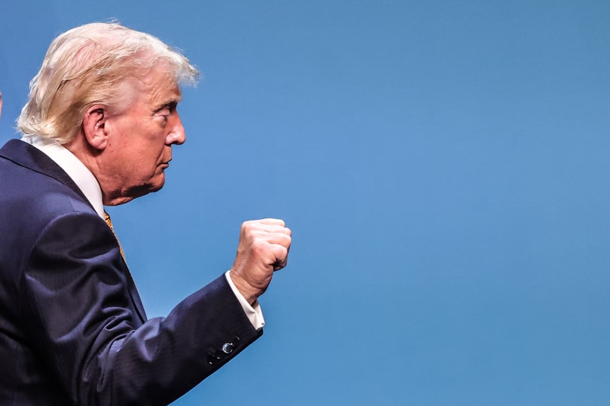 Trump: El estrecho de Ormuz sigue abierto a pesar de las tensiones