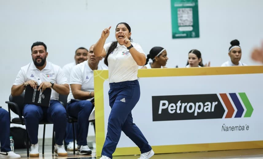 Luz Vargas lidera la selección nacional femenina de baloncesto