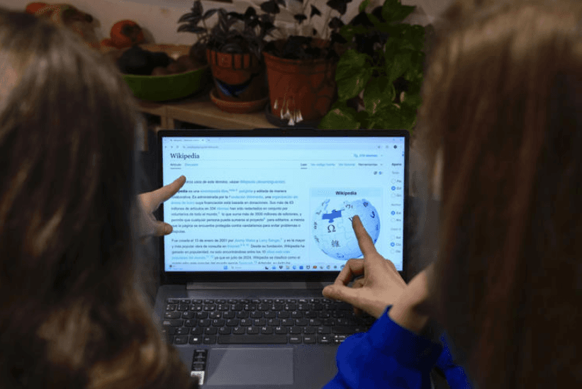 Wikipedia: 25 Años de Lucha por la Libertad del Conocimiento
