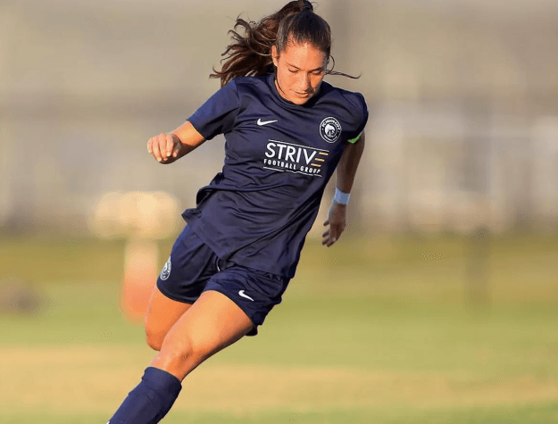 Detención de futbolista venezolana en Florida: una historia de asilo