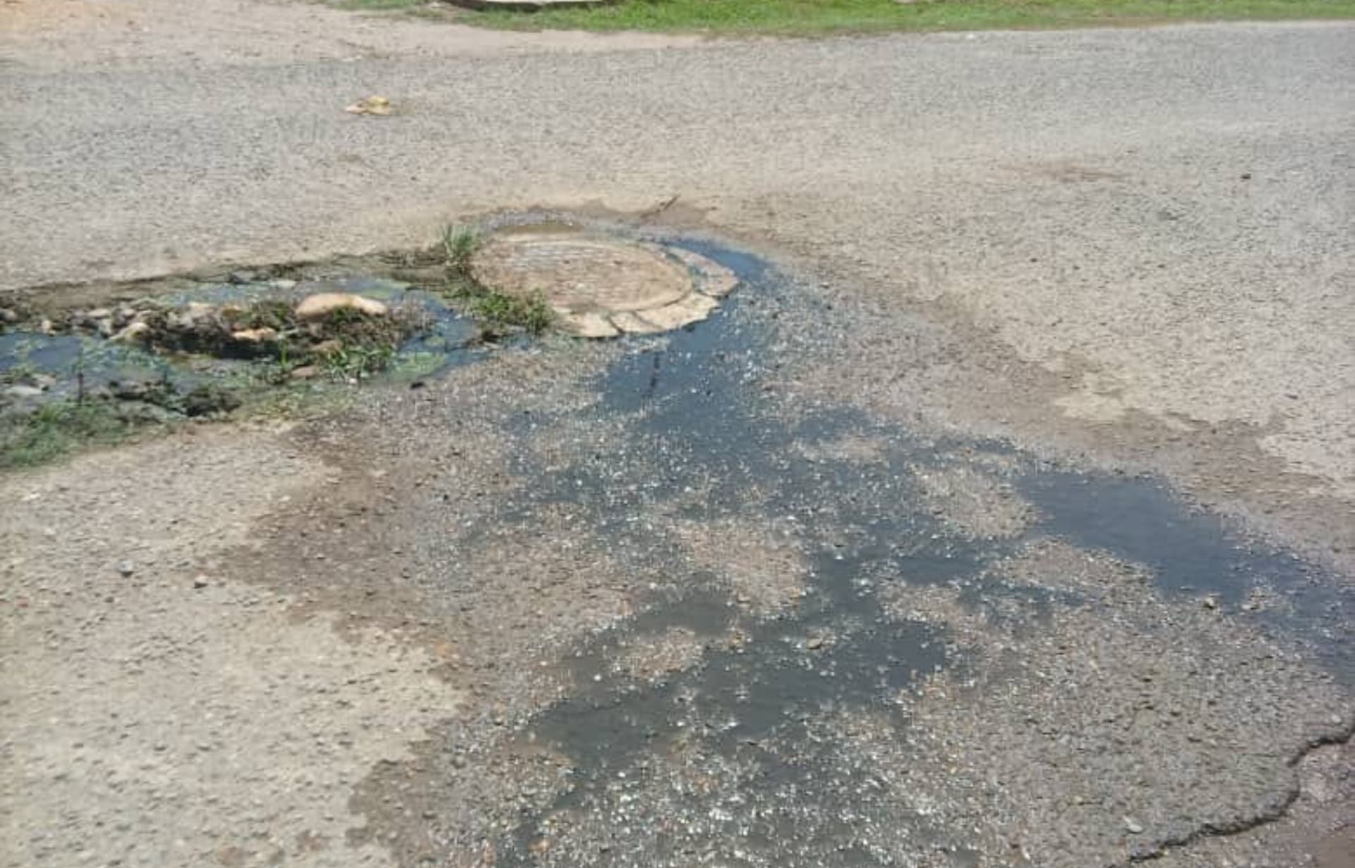 Crisis de Cloacas en Urdaneta: Comunidades de Lara en Emergencia