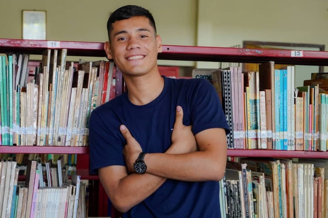 Yoigler Jesús Hurtado Martínez: Joven Poeta Ganador en Venezuela