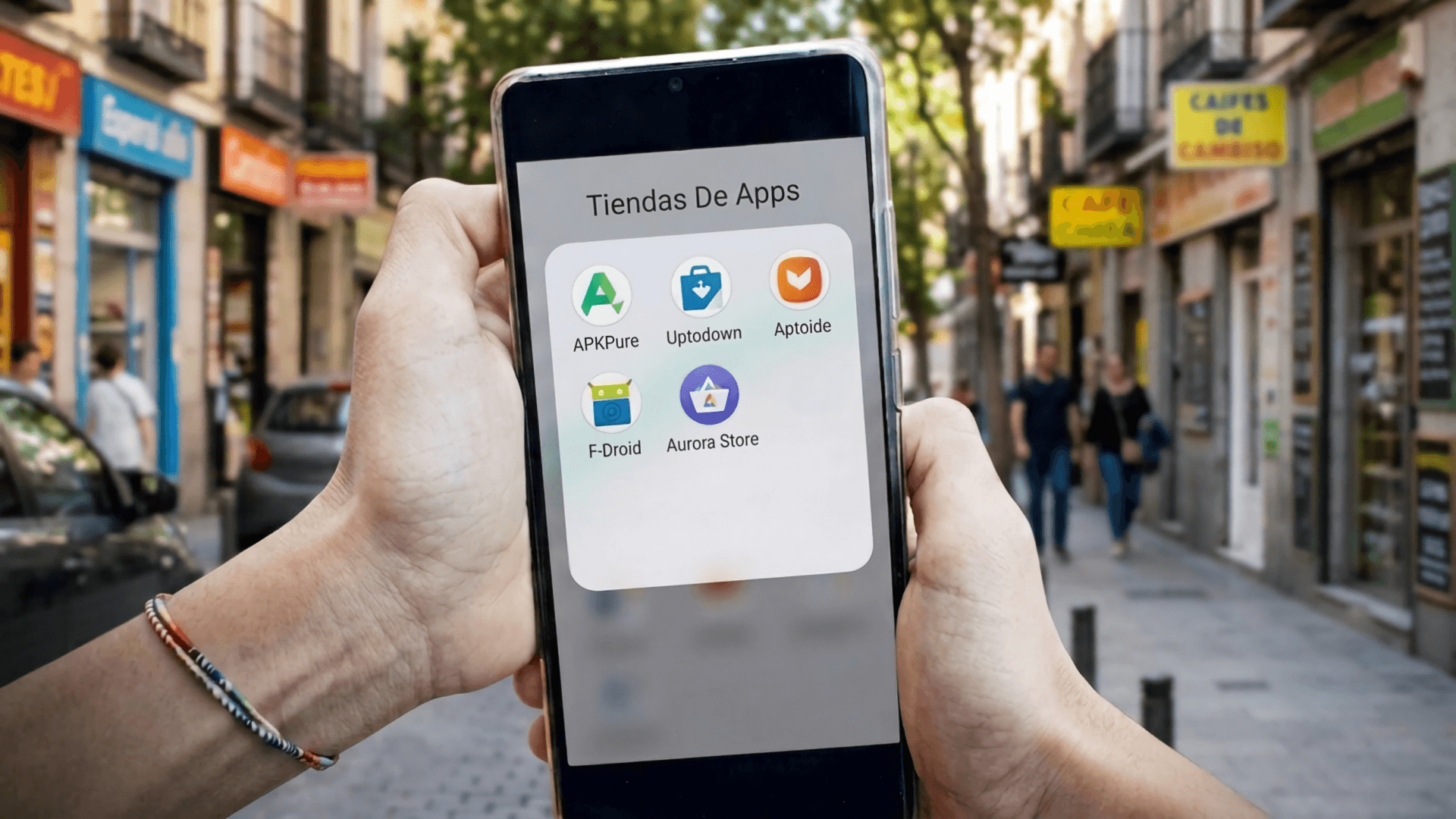 Explora cinco tiendas de aplicaciones para Android más allá de Google Play