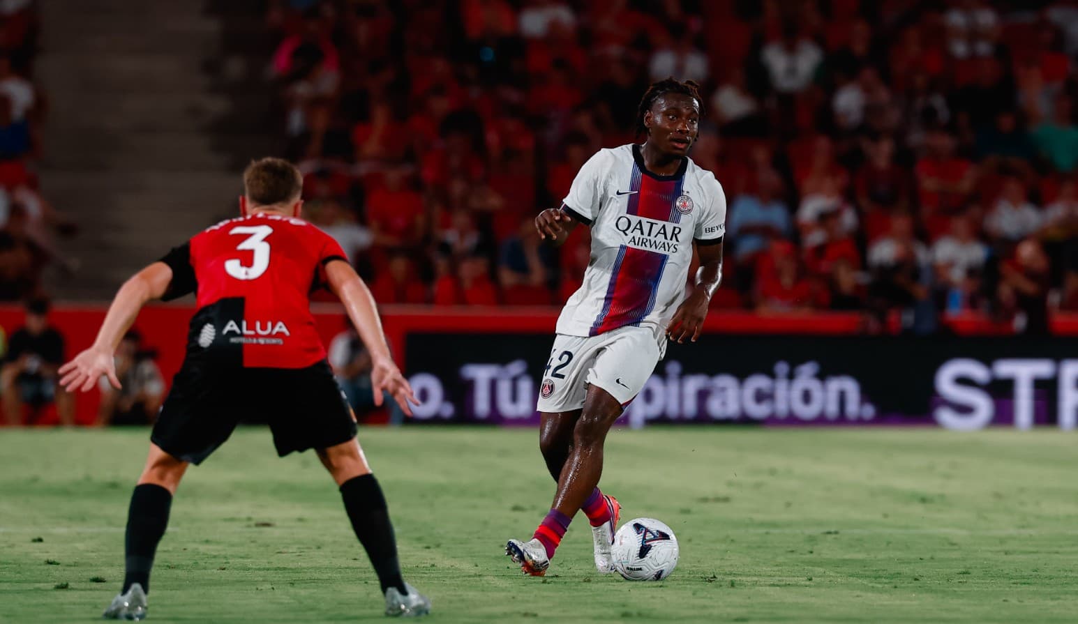 PSG y Arsenal Sufren Derrotas Sorprendentes en Amistosos de Pretemporada