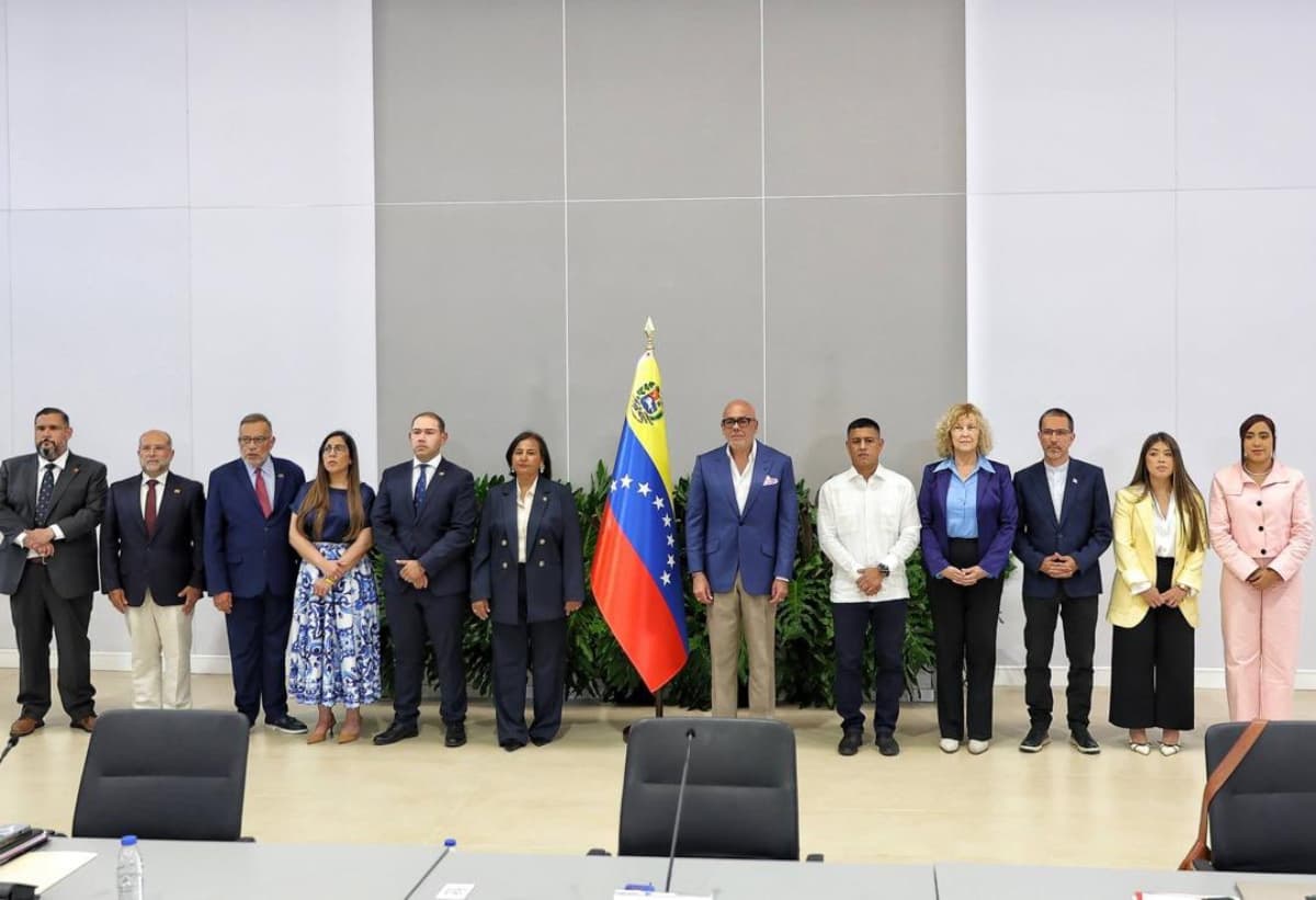Dinorah Figuera Aboga por Garantías Políticas y Libertad de Expresión en Diálogo
