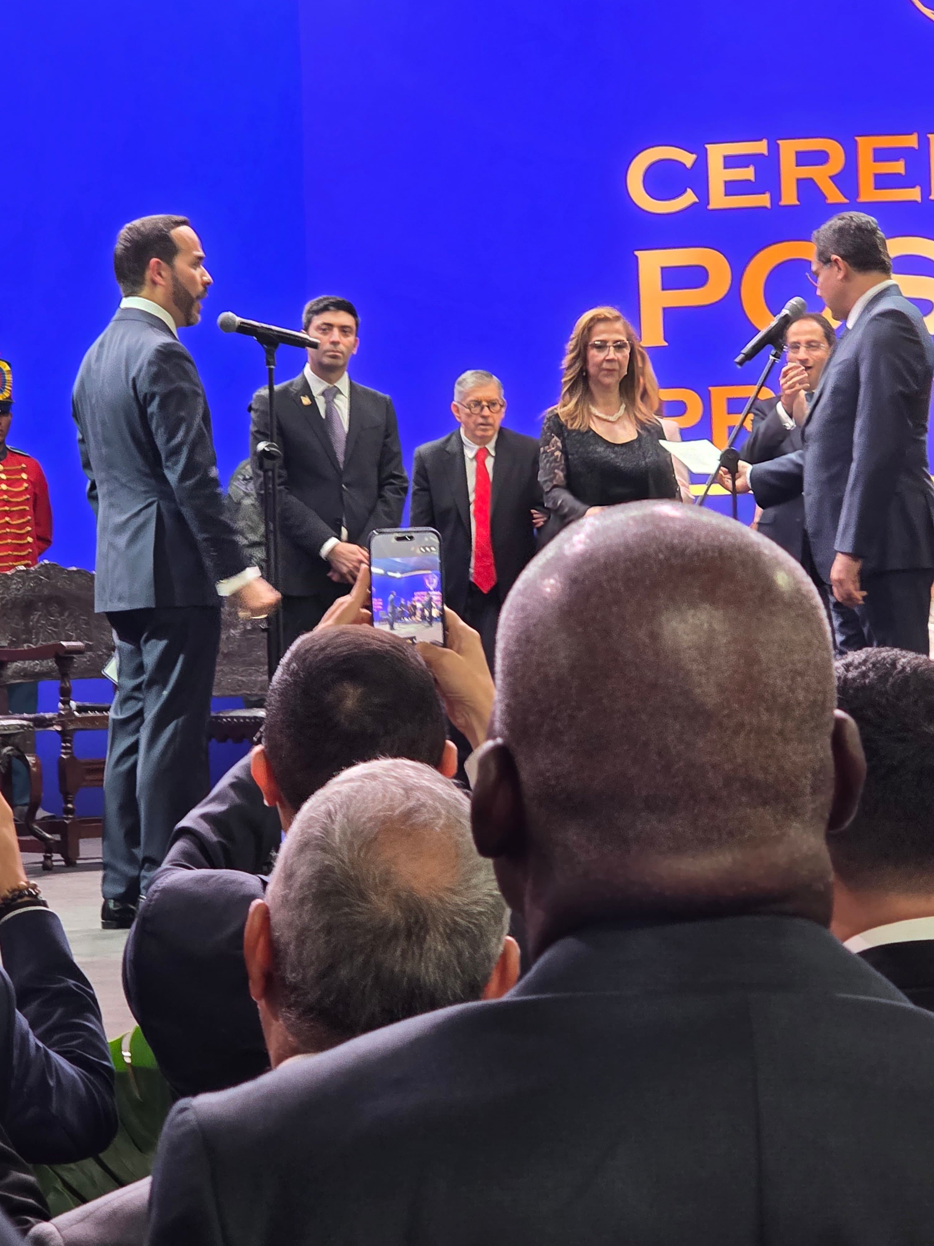 Abelardo de la Espriella asume la presidencia en Colombia: Desafíos y Oportunidades