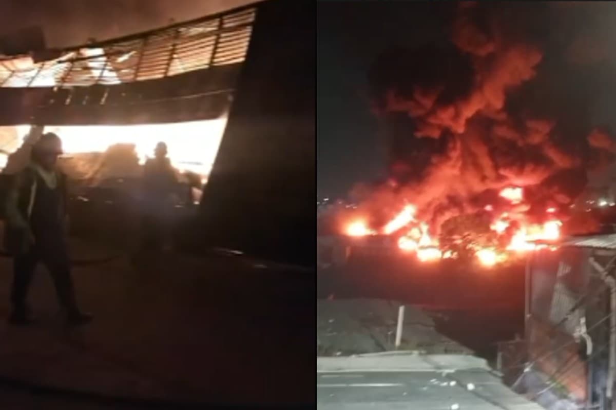 Fuego arrasa fábrica en El Llanito y causa temor entre los vecinos