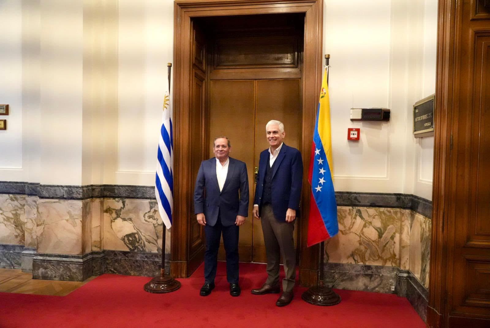 Guanipa en Uruguay: Aboga por elecciones libres y derechos humanos en Venezuela