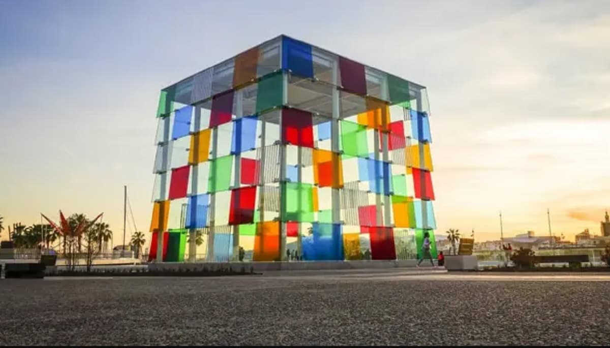 Descubre los 8 Edificios Más Coloridos del Mundo: Un Viaje Visual