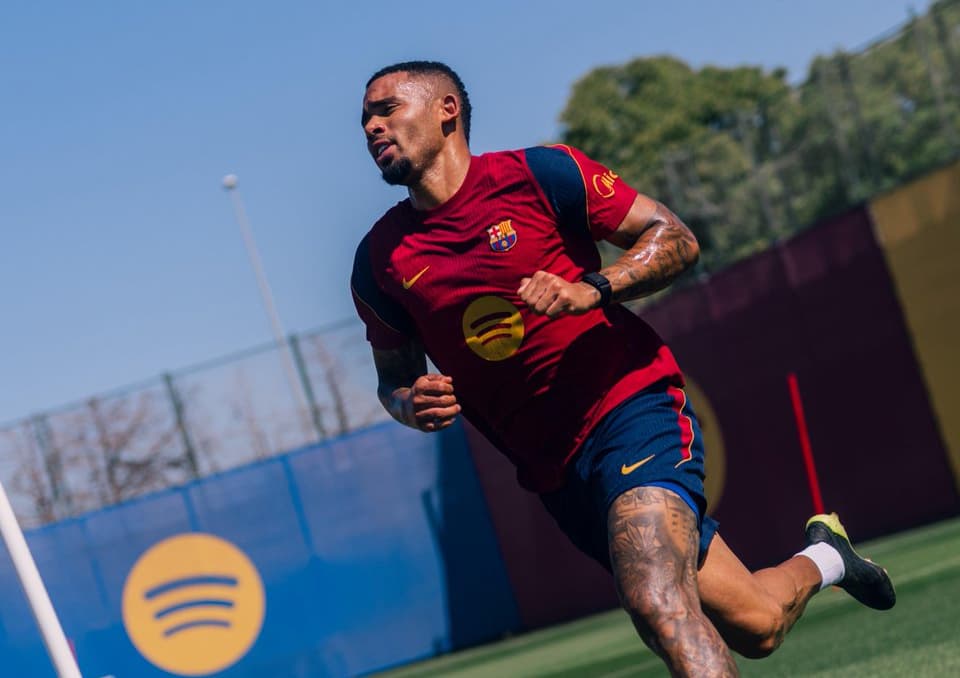 Gabriel Jesús se une a los entrenamientos del FC Barcelona