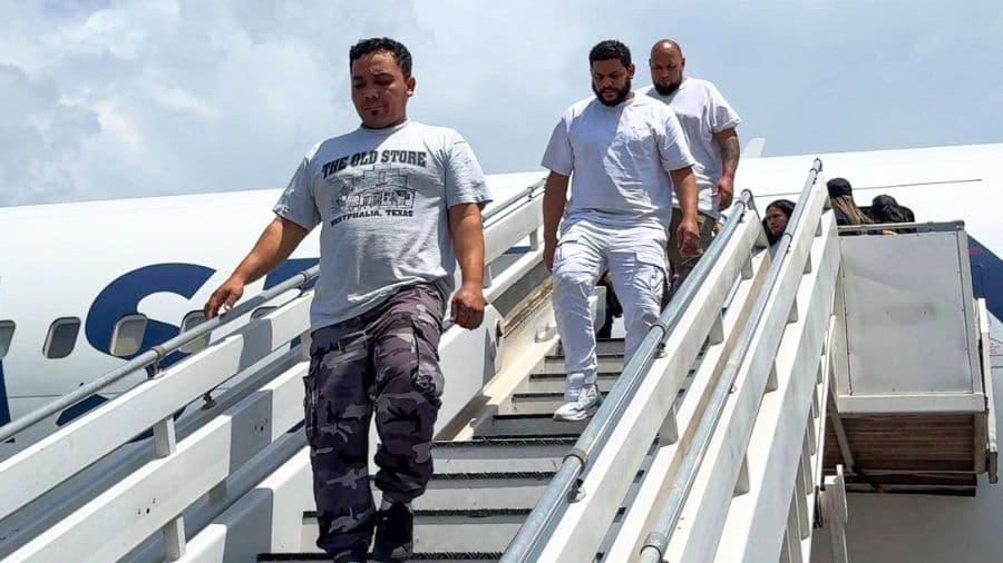 Regreso a Casa: 204 Venezolanos Vuelven Desde EE.UU. en Repatriación