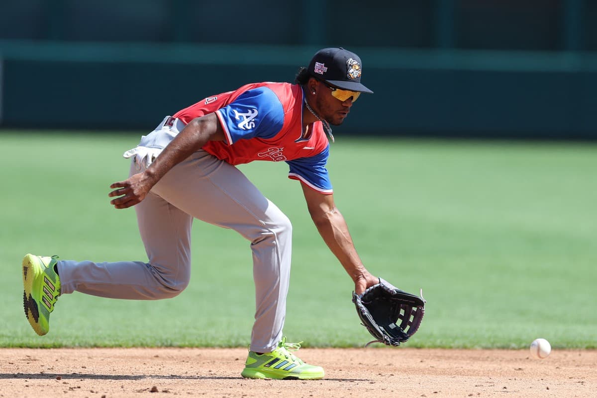 Leo De Vries, el prospecto número 2 de MLB, perderá 8 meses por lesión