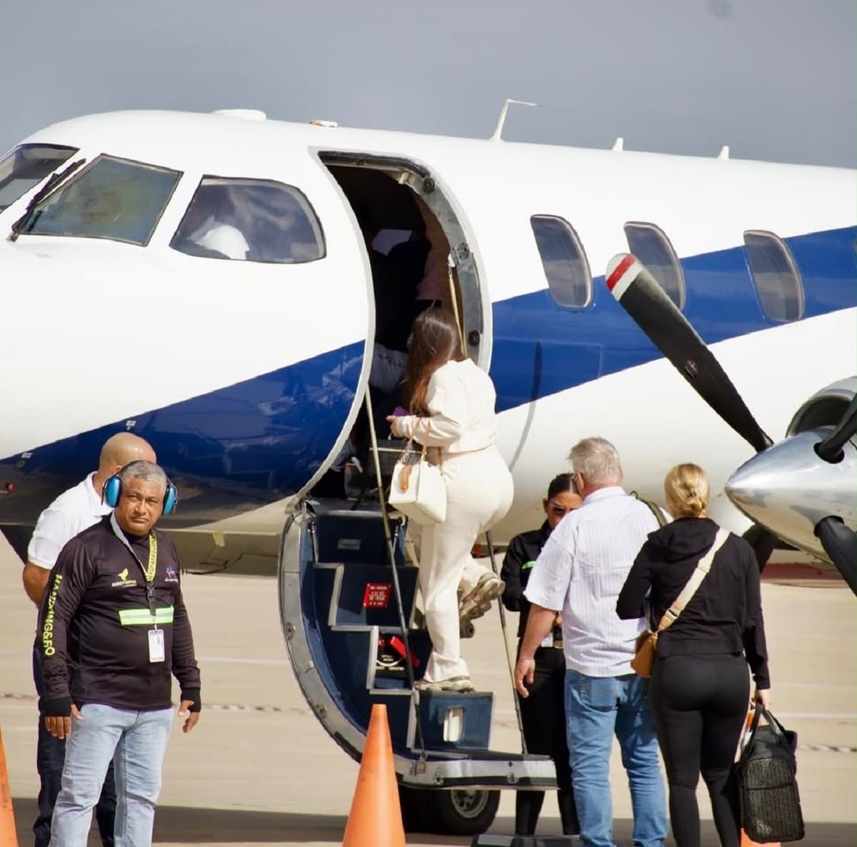 Venezuela y Aruba se Reconectan: Primer Vuelo Chárter Comercial Inaugurado