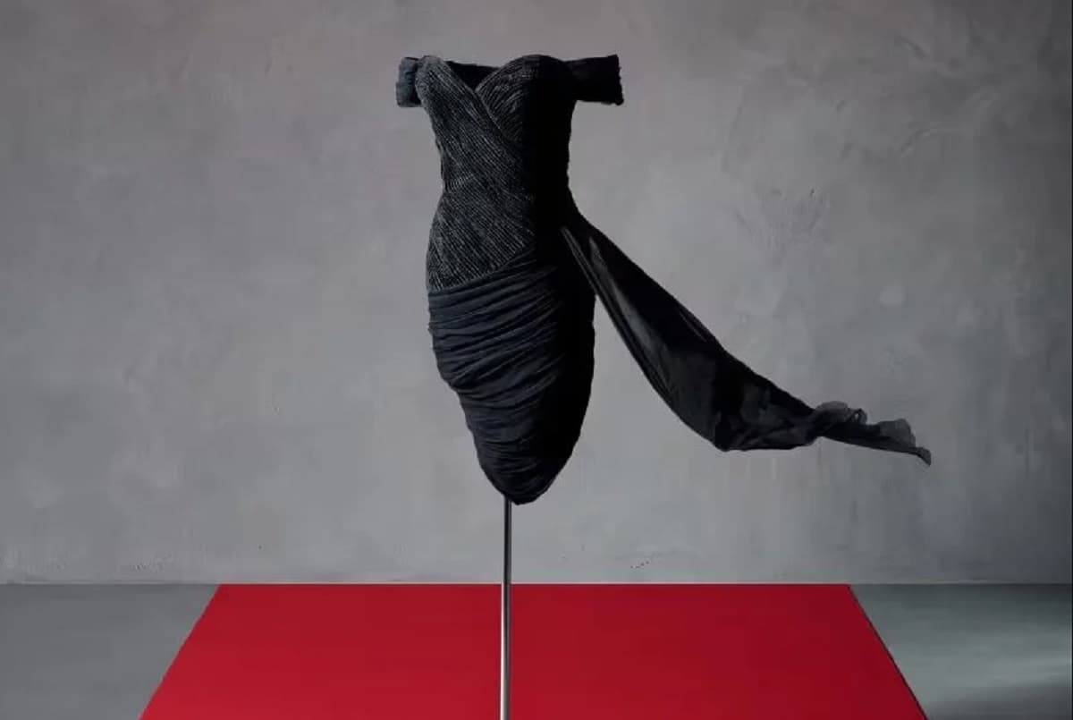 El icónico vestido de venganza de Lady Di será subastado en Nueva York