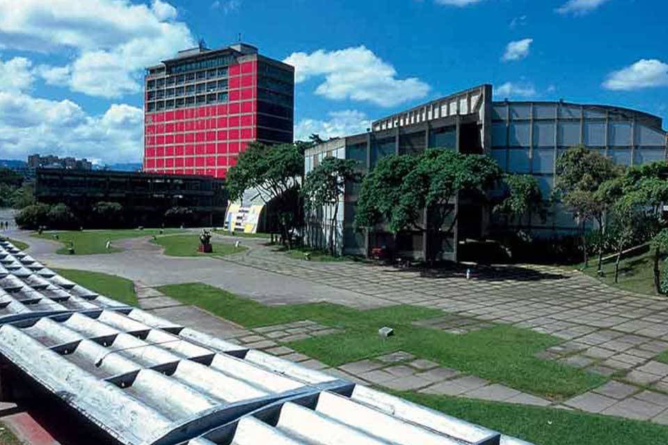 UCV Denuncia Intimidación Militar en Visita de Delcy Rodríguez