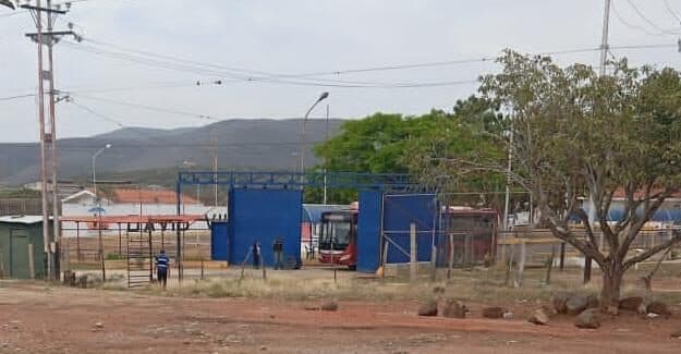 OVP alerta sobre traslados arbitrarios de 129 presos en Venezuela