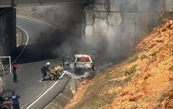 Trágico incendio en Miranda deja una joven fallecida y dos heridos