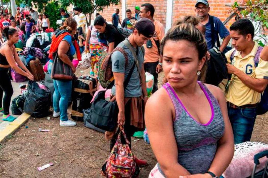 Costa Rica regulariza a migrantes venezolanos con refugio pendiente