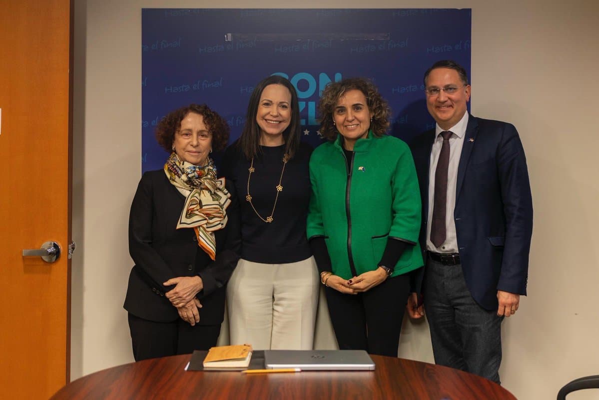 María Corina Machado se reúne con diputada europea y excanciller español