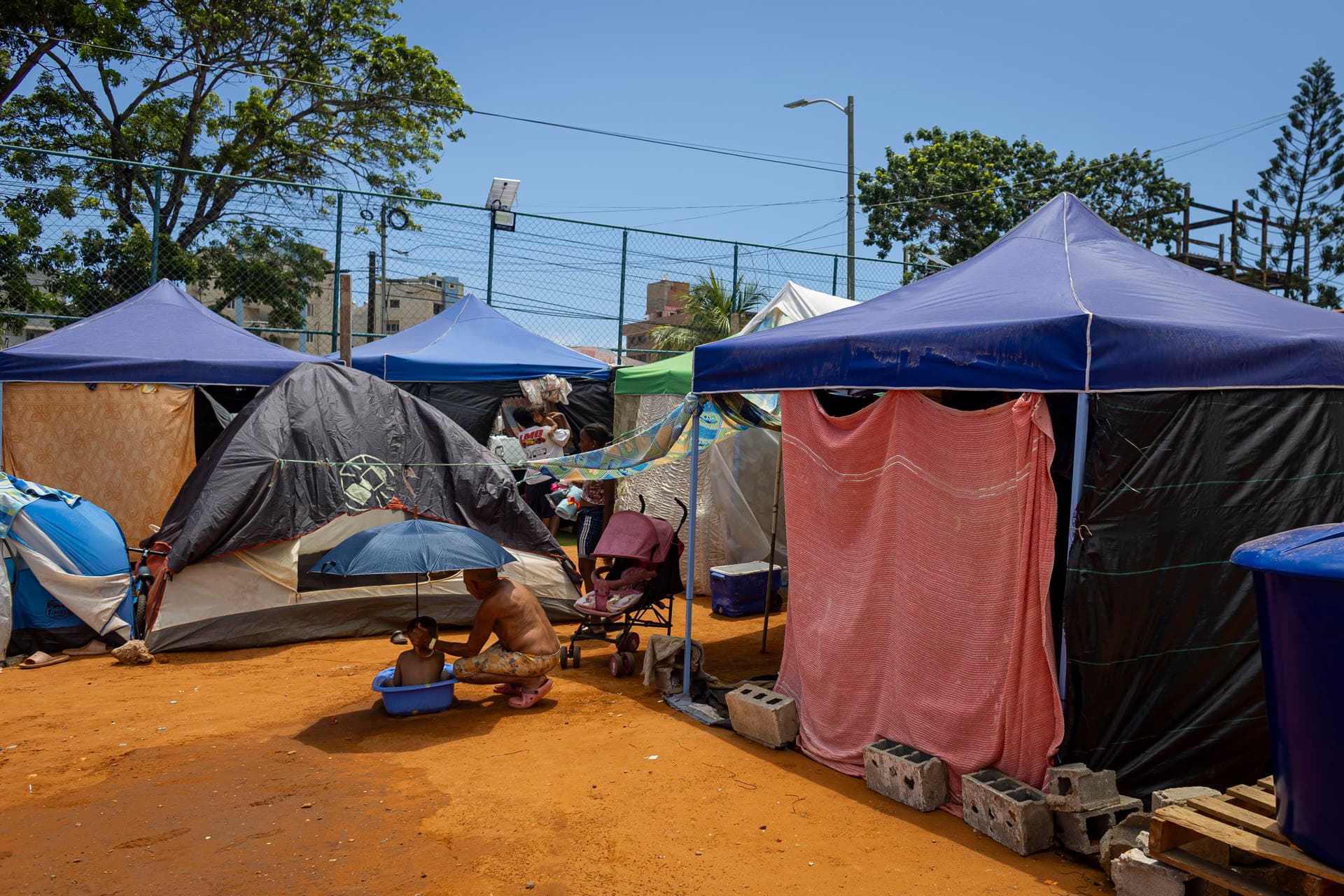Escándalo por desvío de ayuda humanitaria tras terremotos en Venezuela