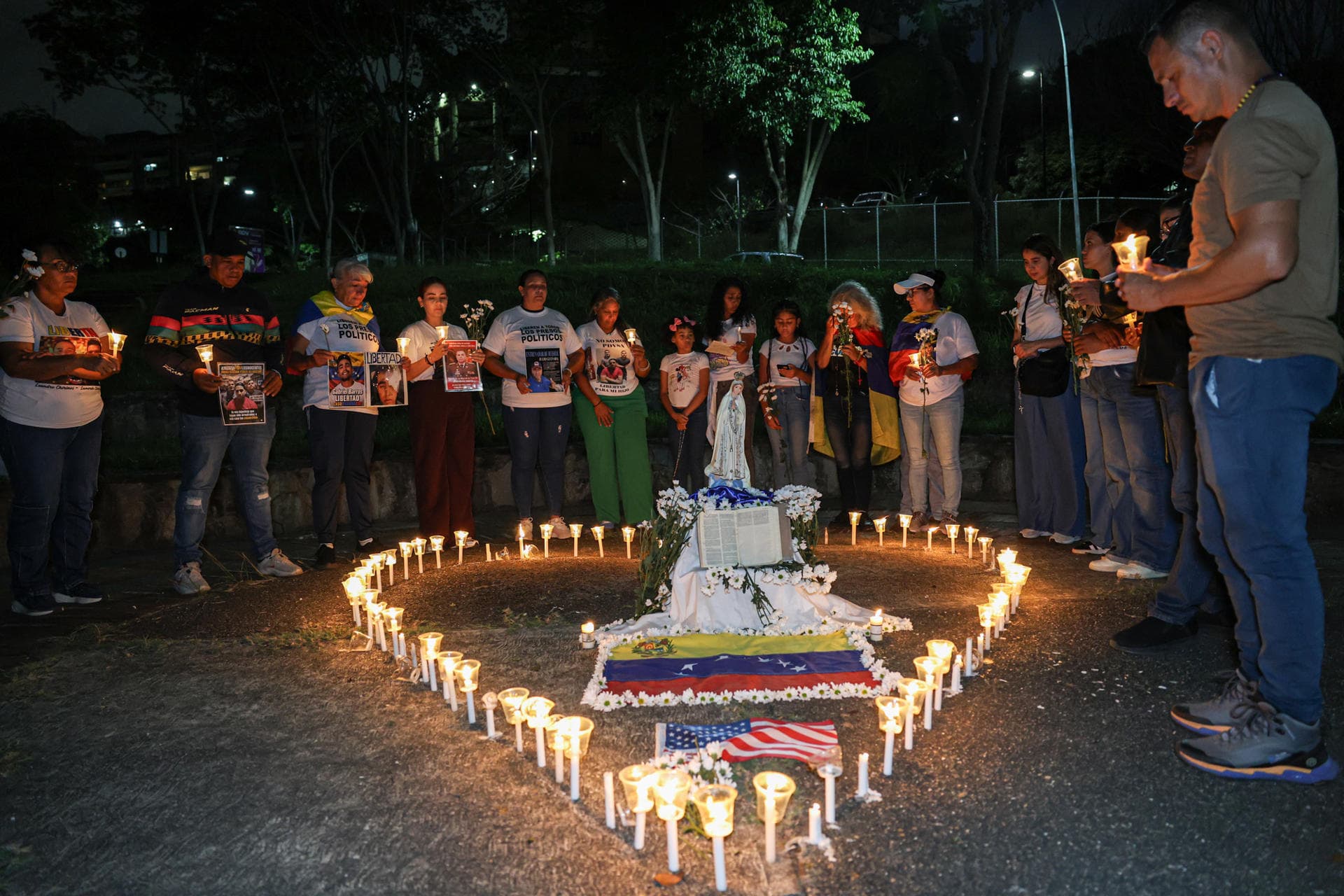 Familiares denuncian abandono de presos políticos tras doble sismo en Venezuela