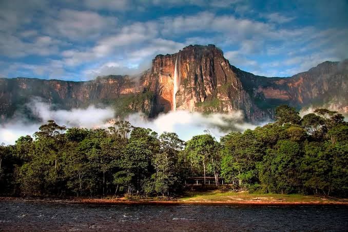 Chavismo Bloquea Misión Internacional en Canaima por Minería Ilegal