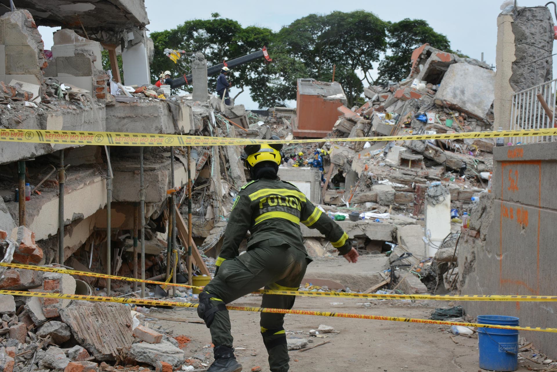 Colombia busca víctimas bajo los escombros tras devastador terremoto
