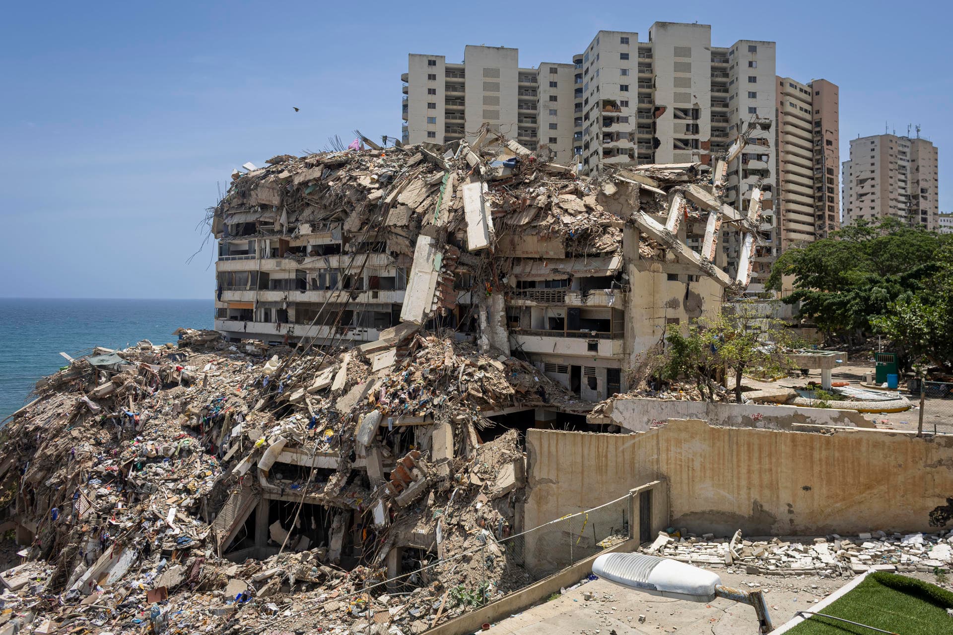 Más de 9,000 edificios en Venezuela declarados inhabitables tras terremotos