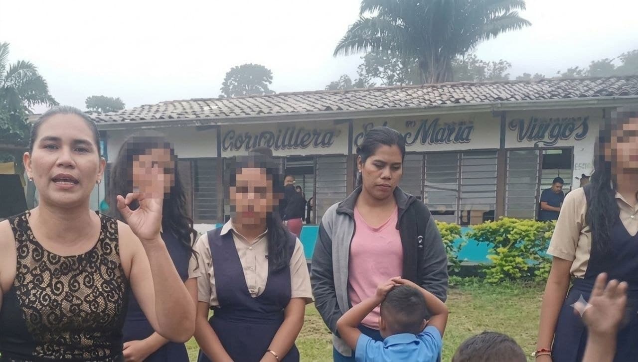 Alumnas de Barinas exigen repetir graduación: una lucha por sus derechos