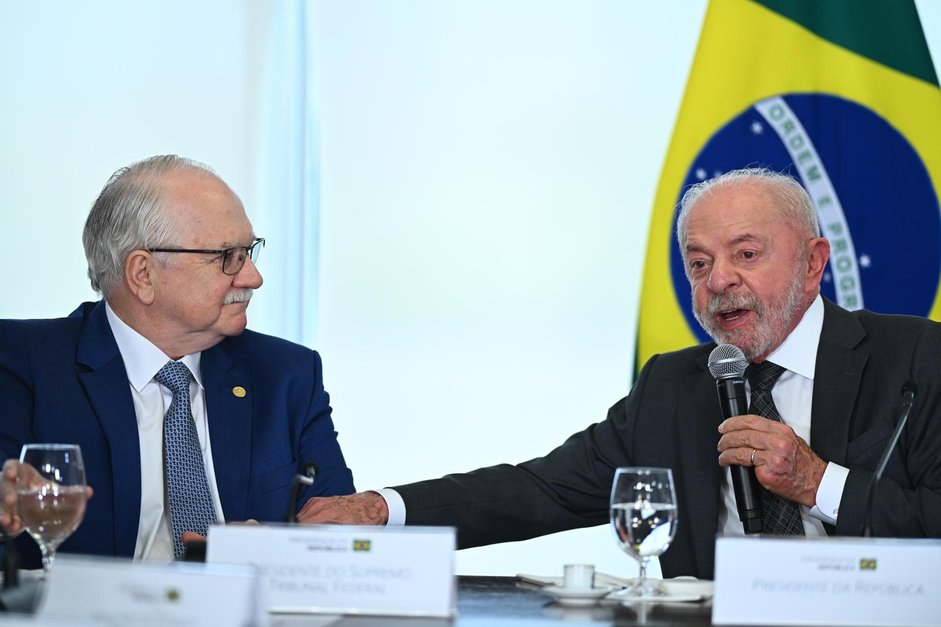 Lula expresa preocupación por la democracia ante escándalos judiciales