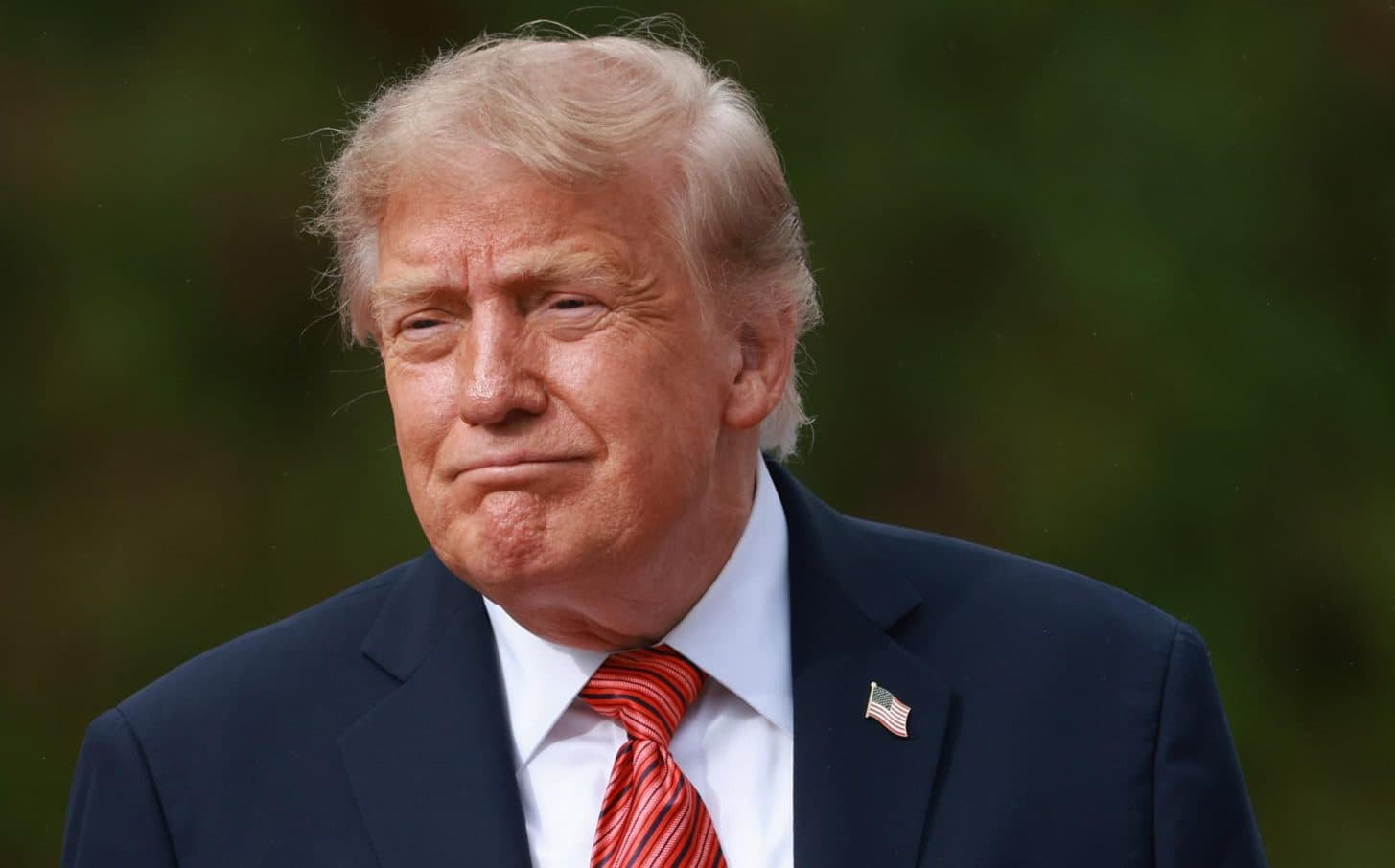Trump advierte sobre el riesgo de un conflicto entre Reino Unido y Argentina