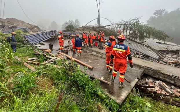 Tragedia en China: Muertos por deslizamientos tras tifón Saudel ascienden a 16
