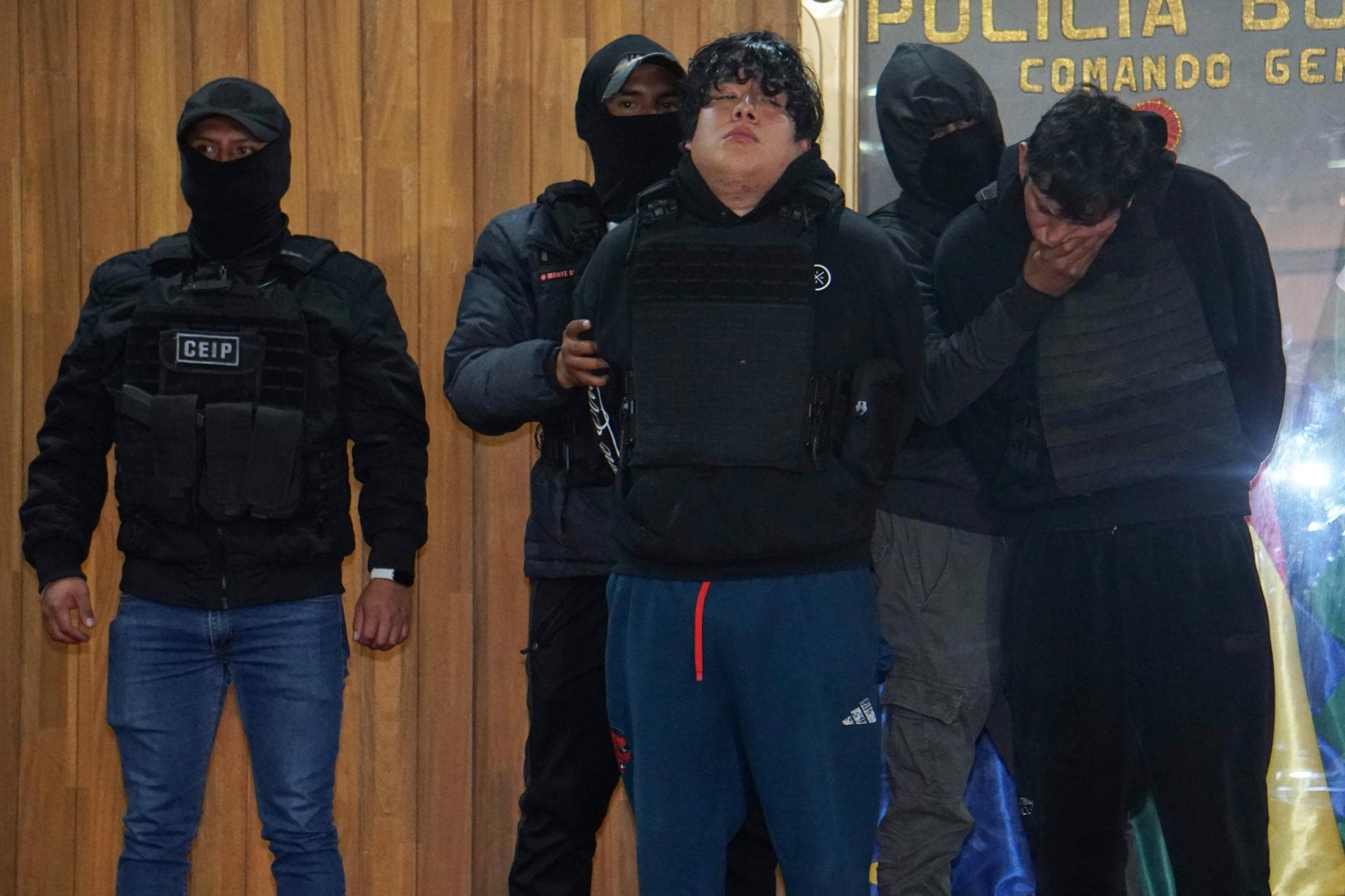 Capturan líder de 'Los Pulpos' en Bolivia y lo trasladan a Lima