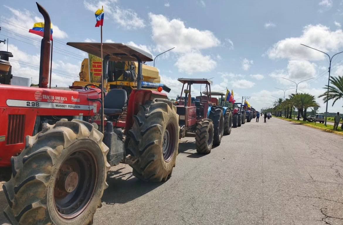 Productores de Arroz Exigen Al Ministro Padrino López Cuentas Claras